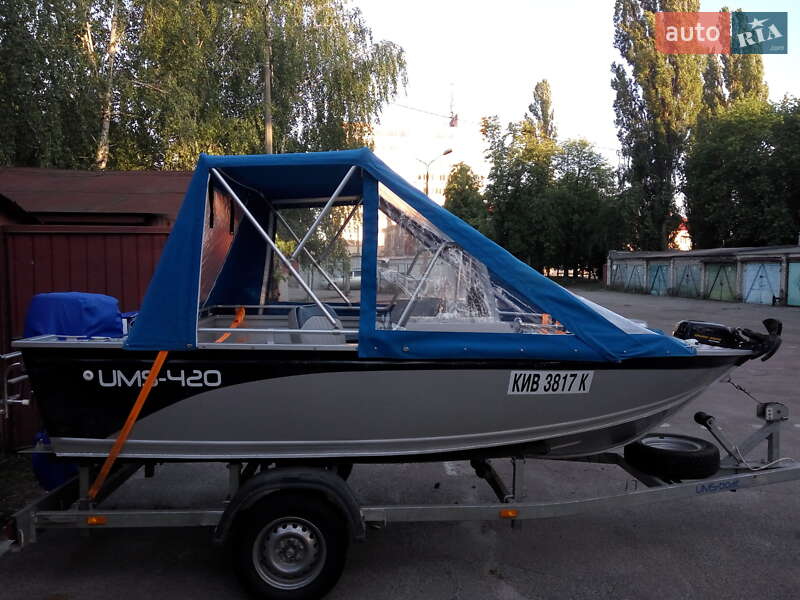 Лодка UMS 420 2009 в Киеве