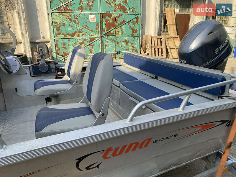 Катер UMS 460 2016 в Білій Церкві