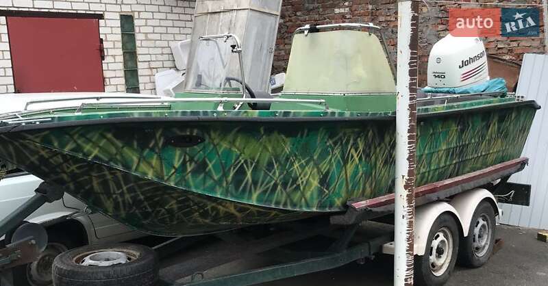 Катер UMS 500 2003 в Чернигове