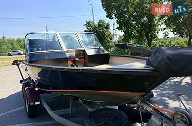 Човен UMS 500 2017 в Києві