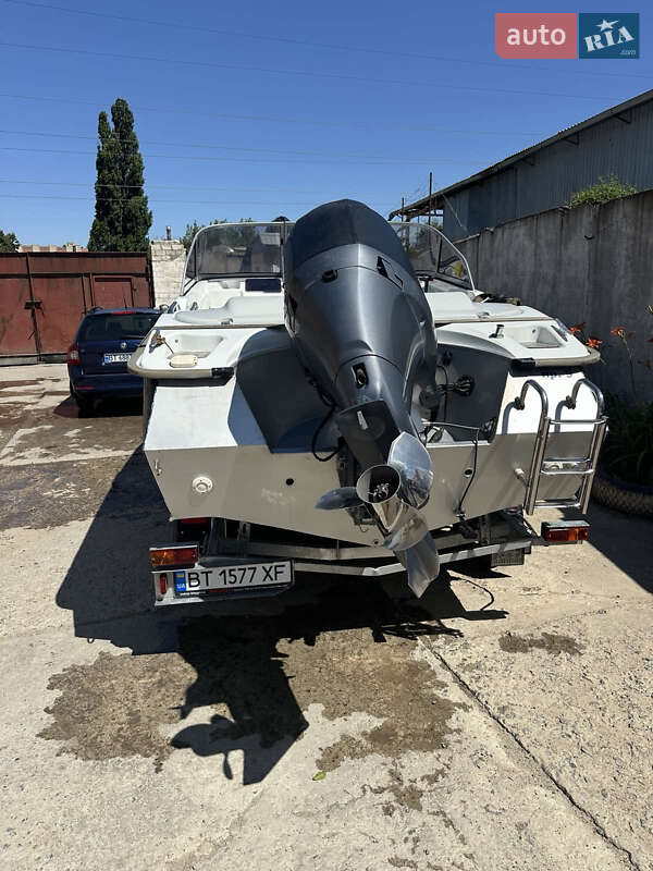 Катер UMS 600 2011 в Миколаєві