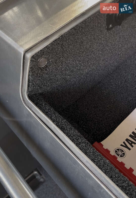 Катер UMS Tuna 585 DC 2021 в Киеве фото 28 Катер UMS Tuna 585 DC 2021 в Киеве