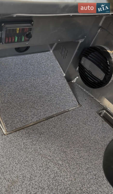 Катер UMS Tuna 585 DC 2021 в Киеве фото 33 Катер UMS Tuna 585 DC 2021 в Киеве