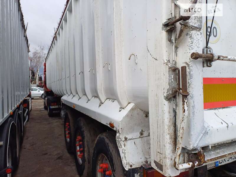 Самосвал полуприцеп United Trailers 6017 1999 в Хмельницком