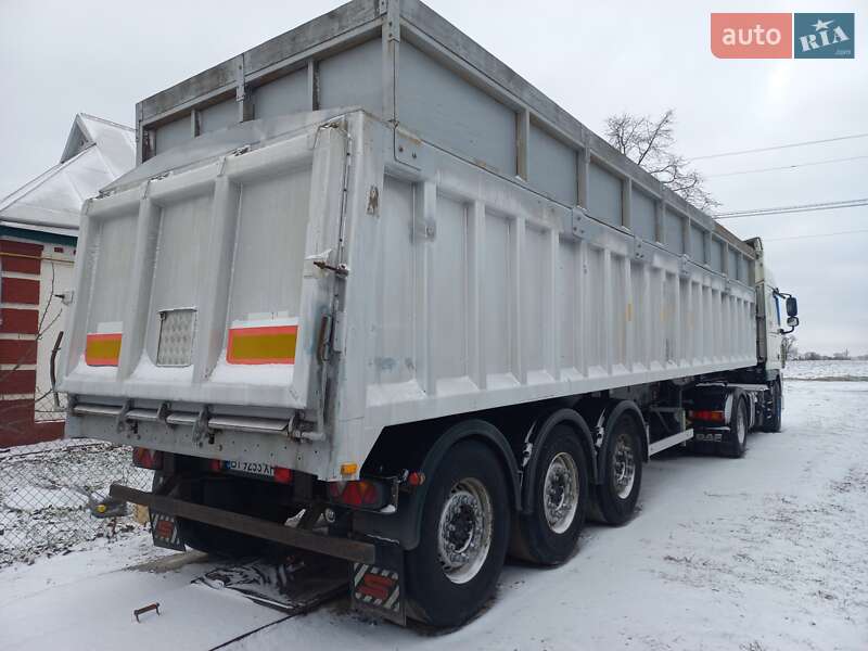 Самосвал полуприцеп United Trailers 6017 2003 в Лубнах