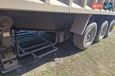 Самосвал полуприцеп United Trailers 6017 2001 в 