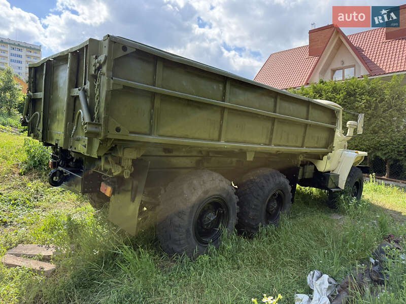 Самосвал Урал 5557 1991 в Тернополе
