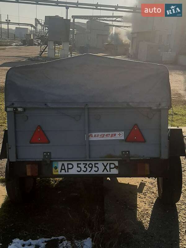 Легковий причіп УВН 810082 2014 в Запоріжжі