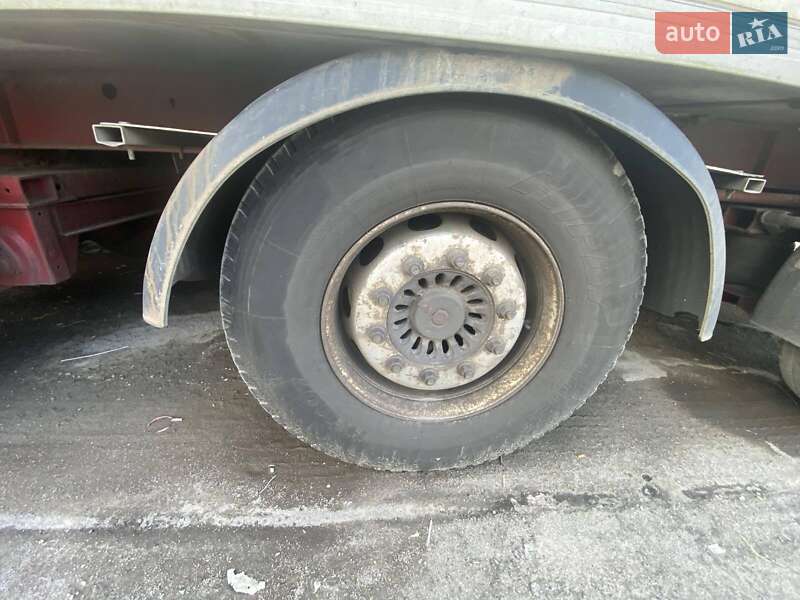 Рефрижератор напівпричіп Van Hool 3B0040 2003 в Дніпрі