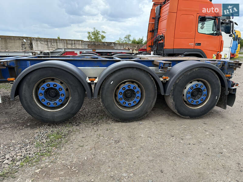 Контейнеровоз Van Hool 3В0070 2005 в Одессе фото 3 Контейнеровоз Van Hool 3В0070 2005 в Одессе