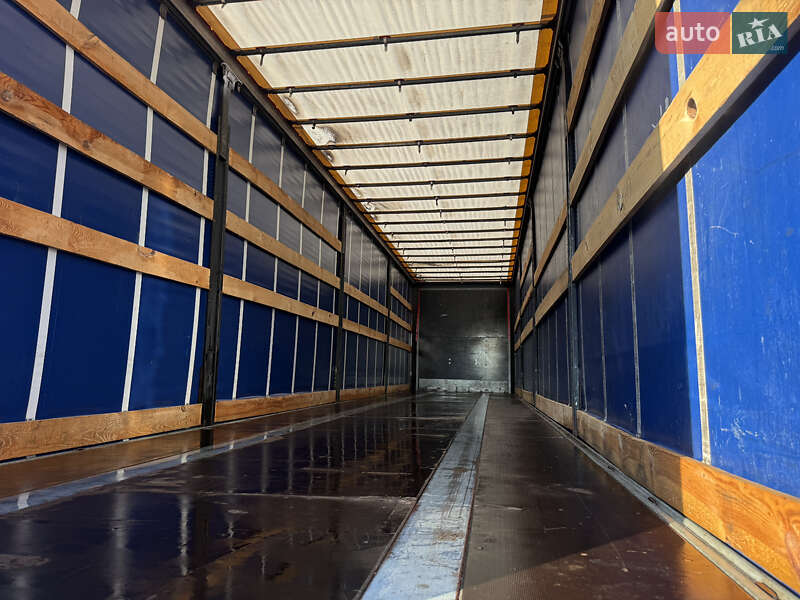 Тентований борт (штора) - напівпричіп Van Hool 3В0070 2007 в Києві фото 3 Тентований борт (штора) - напівпричіп Van Hool 3В0070 2007 в Києві