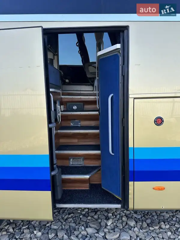 VAN-Hool Astron 2012 VIN YE2X16SF3B7M53857 фото оголошення 5 з 27