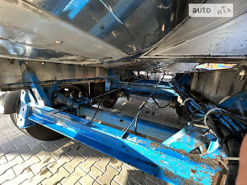 Цистерна полуприцеп Van Hool VH 2002 в Черновцах