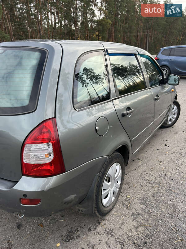 Универсал ВАЗ / Lada 1117 Калина 2011 в Ахтырке