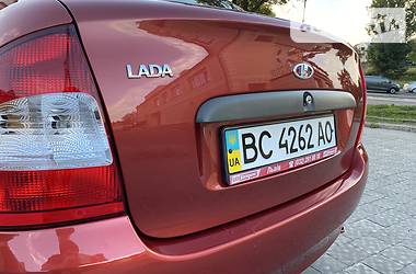 Седан ВАЗ / Lada 1118 Калина 2006 в Львове