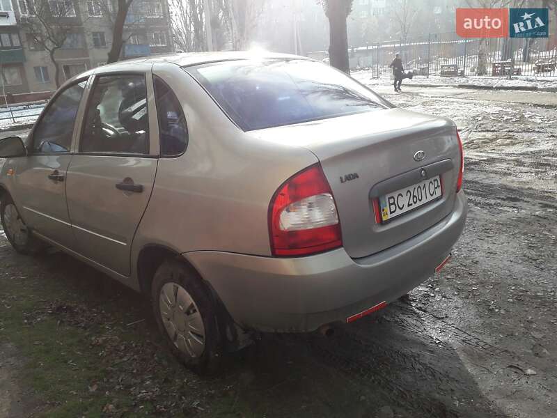 Седан ВАЗ / Lada 1118 Калина 2006 в Славянске