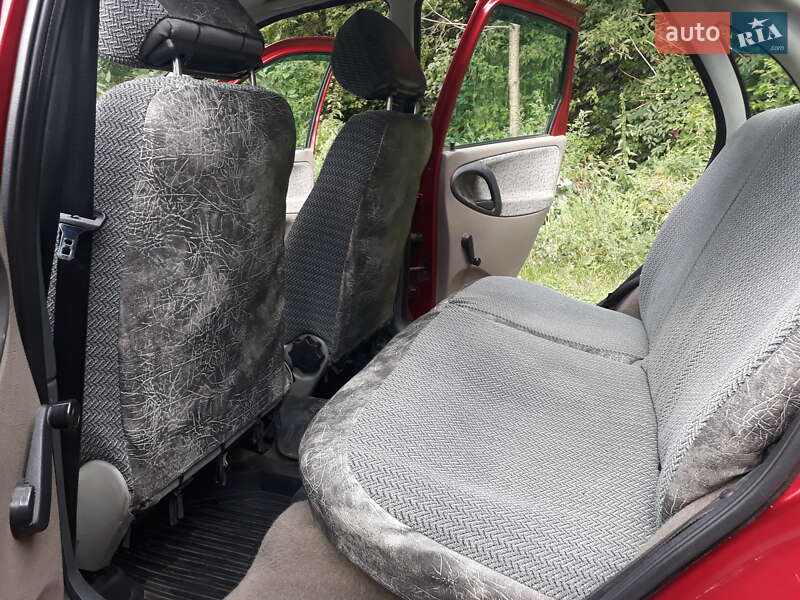 Седан ВАЗ / Lada 1118 Калина 2007 в Конотопе