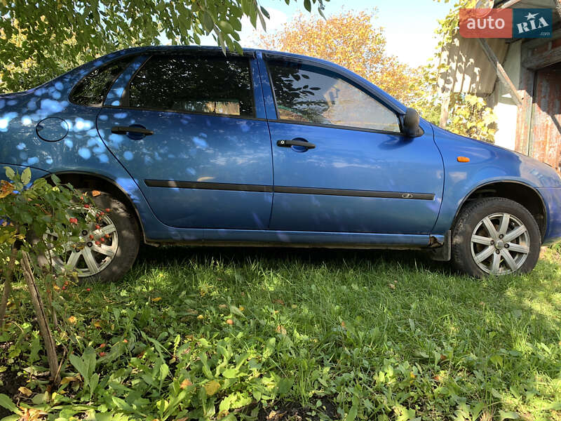 Седан ВАЗ / Lada 1118 Калина 2006 в Носовке