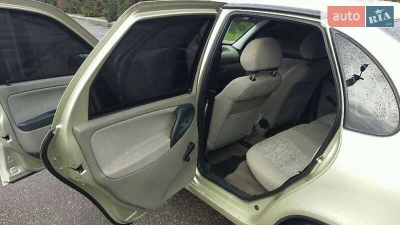 Седан ВАЗ / Lada 1118 Калина 2007 в Збараже фото 18 Седан ВАЗ / Lada 1118 Калина 2007 в Збараже