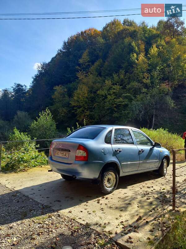 Седан ВАЗ / Lada 1118 Калина 2006 в Ужгороде