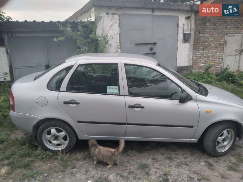 Седан ВАЗ / Lada 1118 Калина 2006 в Голованівську