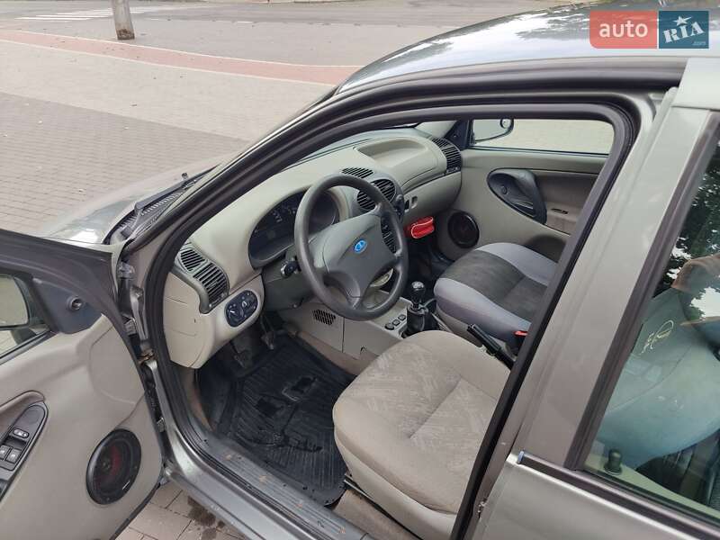 Седан ВАЗ / Lada 1118 Калина 2008 в Чернигове фото 11 Седан ВАЗ / Lada 1118 Калина 2008 в Чернигове