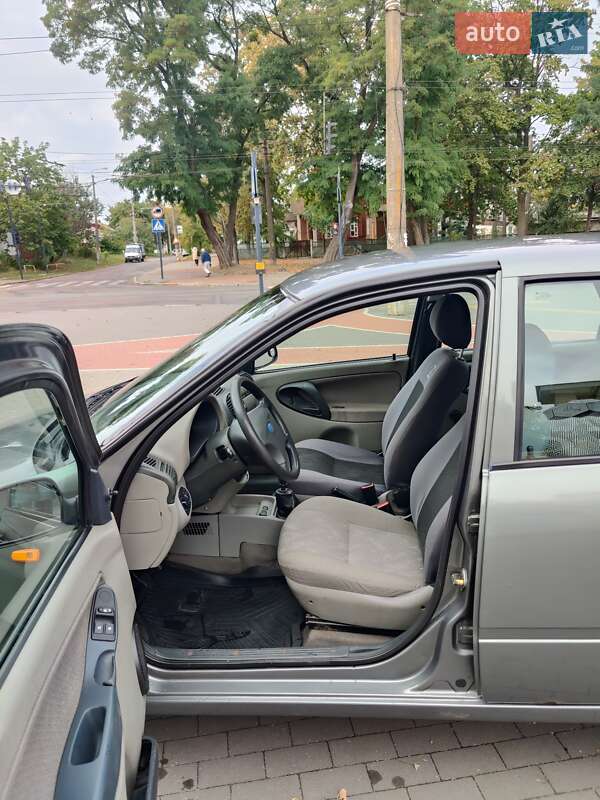 Седан ВАЗ / Lada 1118 Калина 2008 в Чернигове фото 9 Седан ВАЗ / Lada 1118 Калина 2008 в Чернигове