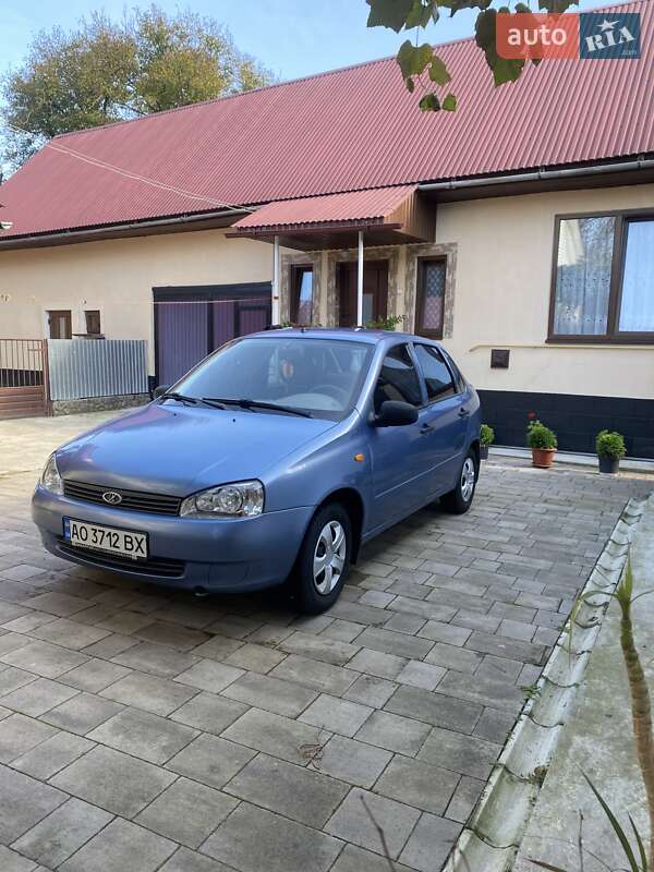 Седан ВАЗ / Lada 1118 Калина 2006 в Тячеве