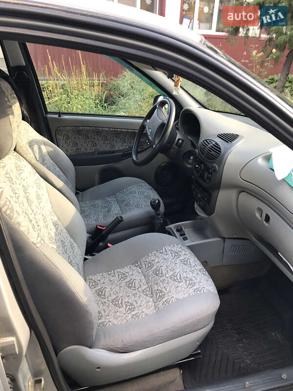 Седан ВАЗ / Lada 1118 Калина 2006 в Броварах фото 21 Седан ВАЗ / Lada 1118 Калина 2006 в Броварах