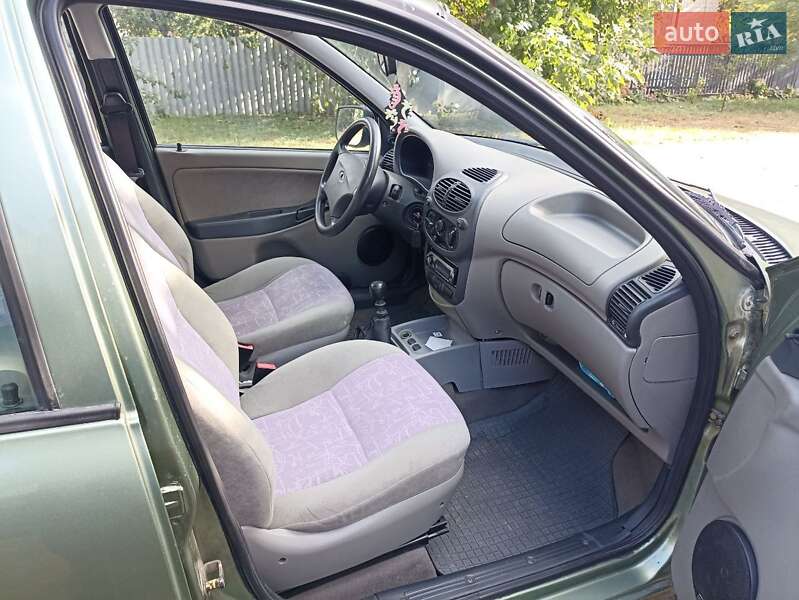 Седан ВАЗ / Lada 1118 Калина 2008 в Конотопе