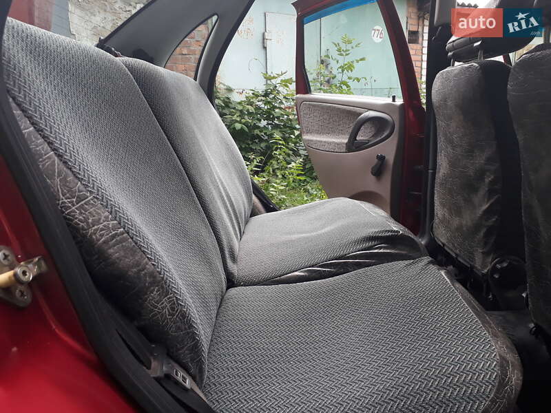 Седан ВАЗ / Lada 1118 Калина 2007 в Конотопе