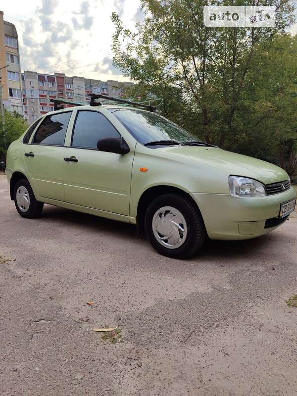 Седан ВАЗ / Lada 1118 Калина 2006 в Чернигове