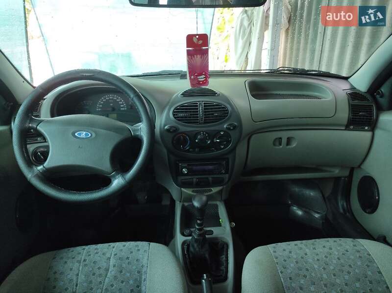 Седан ВАЗ / Lada 1118 Калина 2008 в Запорожье