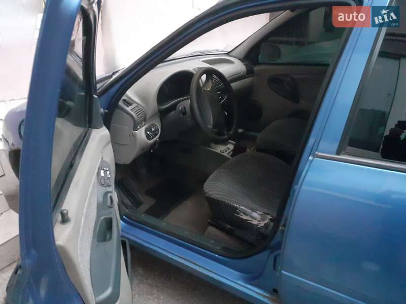 Седан ВАЗ / Lada 1118 Калина 2006 в Харкові