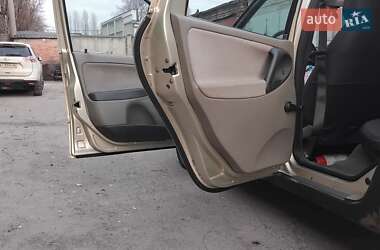 Седан ВАЗ / Lada 1118 Калина 2007 в 