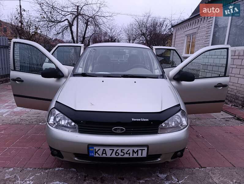 Седан ВАЗ / Lada 1118 Калина 2008 в Києві