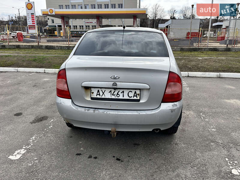 Седан ВАЗ / Lada 1118 Калина 2006 в Харькове