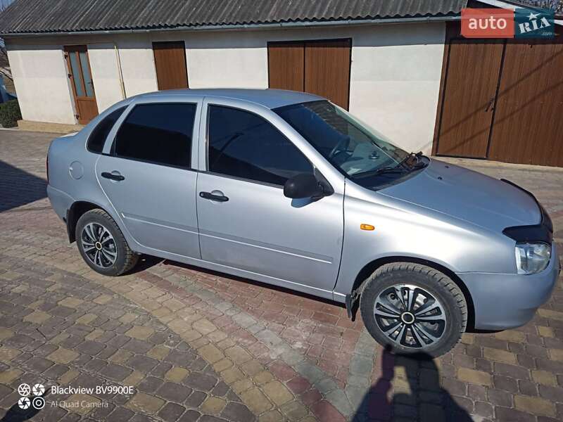 Седан ВАЗ / Lada 1118 Калина 2007 в 