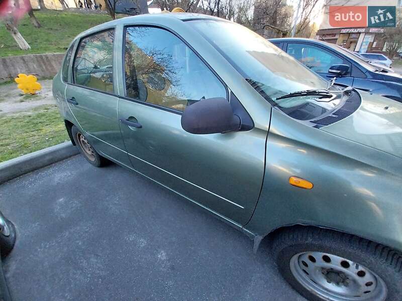 Седан ВАЗ / Lada 1118 Калина 2008 в Киеве