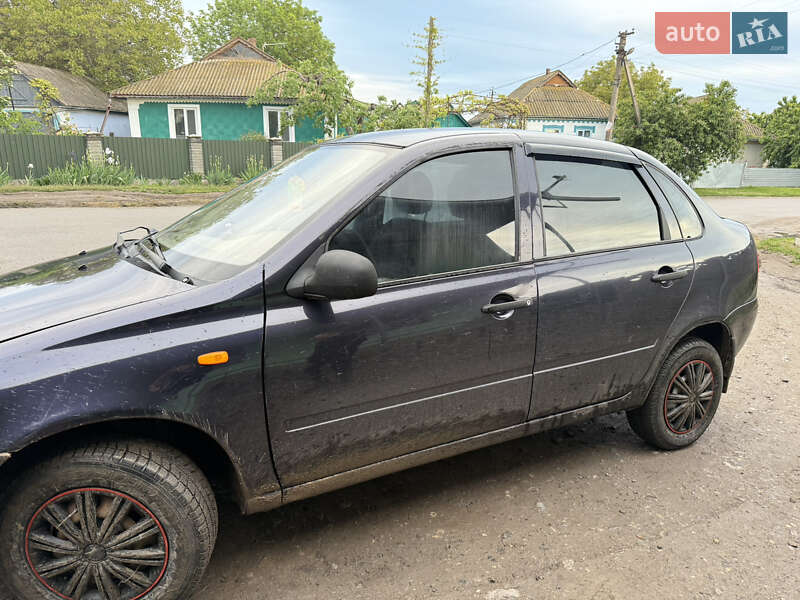 Седан ВАЗ / Lada 1118 Калина 2008 в Чернівцях