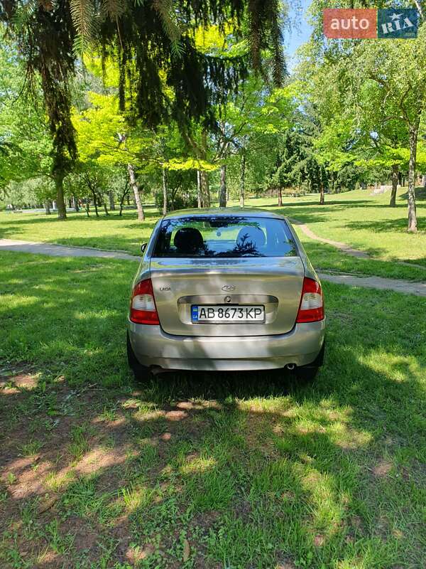Седан ВАЗ / Lada 1118 Калина 2006 в Житомирі