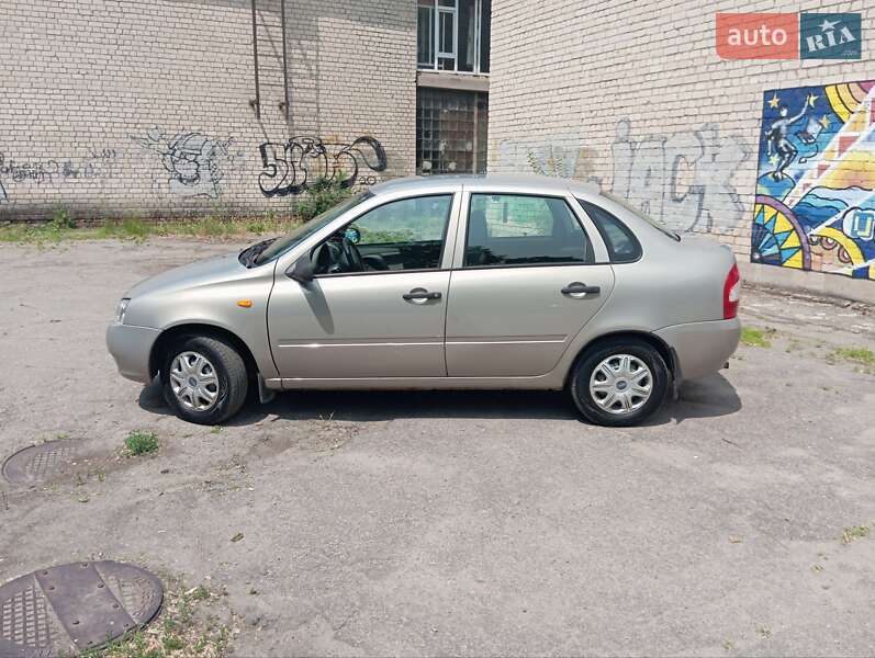 Седан ВАЗ / Lada 1118 Калина 2007 в Днепре