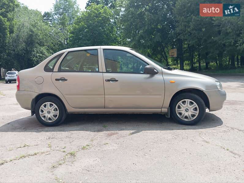Седан ВАЗ / Lada 1118 Калина 2007 в Днепре