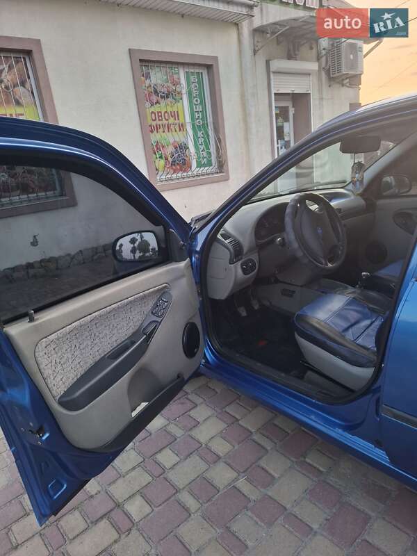 Седан ВАЗ / Lada 1118 Калина 2006 в Шепетовке