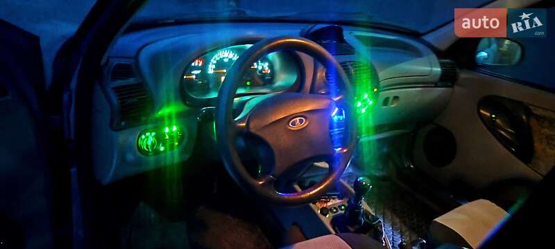 Седан ВАЗ / Lada 1118 Калина 2006 в Киеве