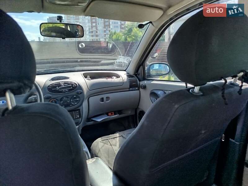 Седан ВАЗ / Lada 1118 Калина 2006 в Броварах