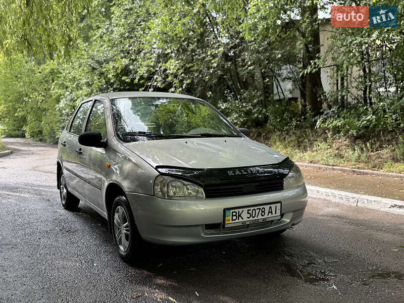 Седан ВАЗ 1118 Калина 2007 в 