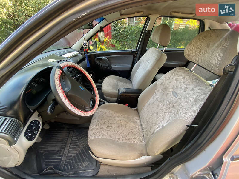 Седан ВАЗ / Lada 1118 Калина 2008 в Краснограді фото 18 Седан ВАЗ / Lada 1118 Калина 2008 в Краснограді