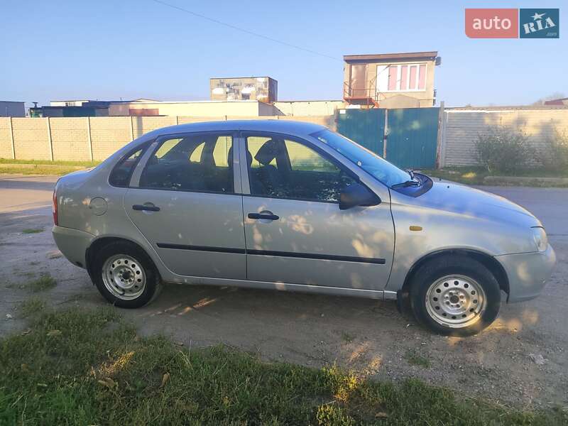 Седан ВАЗ / Lada 1118 Калина 2010 в Харькове