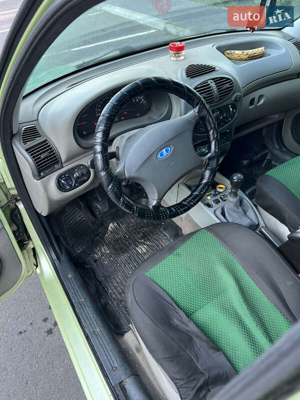 Седан ВАЗ / Lada 1118 Калина 2006 в Дубно